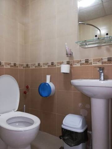 Фото номера Трехместный номер Отель Delta Hotel г. Уреки 6