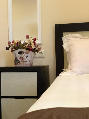 Фото номера Семейный номер Делюкс Отель GNS Hotel г. Уреки 5
