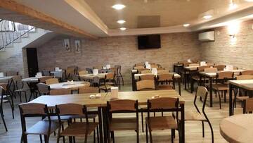 Фото номера Большой двухместный номер с 1 кроватью Отель GNS Hotel г. Уреки 31