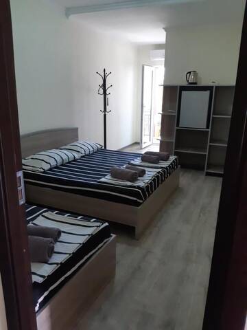 Фото номера Стандартный трехместный номер с видом на море Гостевой дом Ureki GuestHouse г. Уреки 5