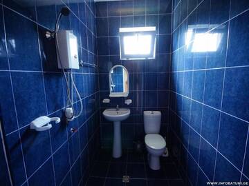 Фото номера Четырехместный номер &quot;Комфорт&quot; Гостевой дом Дом отдыха ира г. Уреки 5
