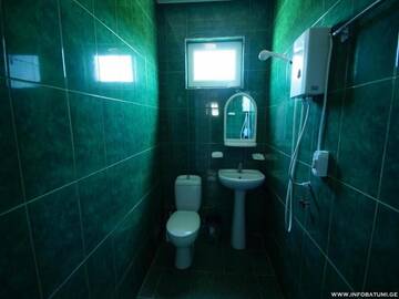 Фото номера Трехместный номер с основными удобствами Гостевой дом Дом отдыха ира г. Уреки 9