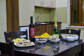 Фото номера Семейный номер-студио Отель Hotel Lion г. Уреки 3
