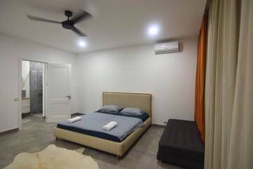Фото номера Дом с 3 спальнями Дома для отпуска Kaprovani Brick House 100M to Beach г. Уреки 46