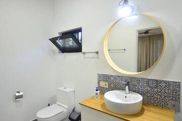 Фото номера Дом с 3 спальнями Дома для отпуска Kaprovani Brick House 100M to Beach г. Уреки 63