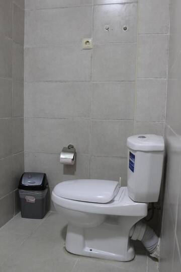 Фото номера Классический трехместный номер Отель Hotel Lika г. Уреки 5