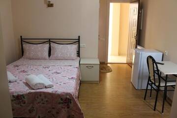 Фото номера Большой двухместный номер с 1 кроватью Отель Hotel Lika г. Уреки 8