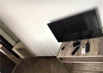 Фото номера Апартаменты с балконом Апарт-отели Apart Hotel Family г. Уреки 20