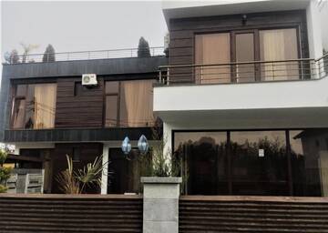 Фото номера Апартаменты с балконом Апарт-отели Apart Hotel Family г. Уреки 9