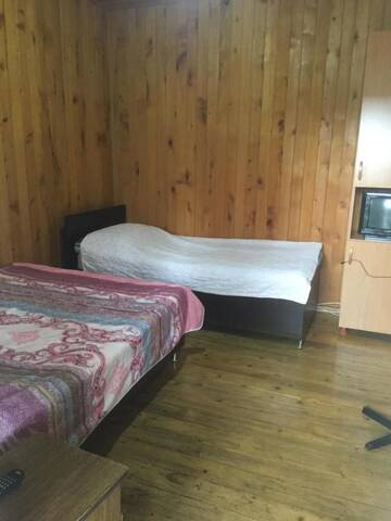 Фото номера Бюджетный трехместный номер Гостевой дом Nino Guest House г. Уреки 6